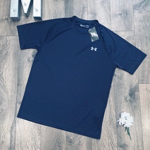 Under Armor Loose Heat Gear Top
